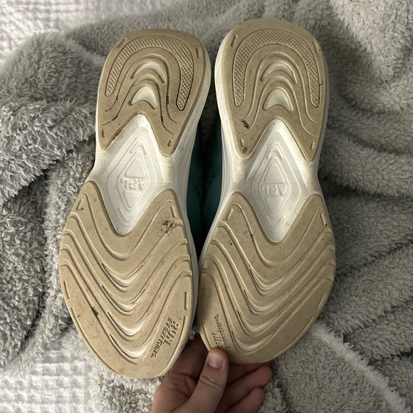 green APL Streamlines - Picture 3 of 4